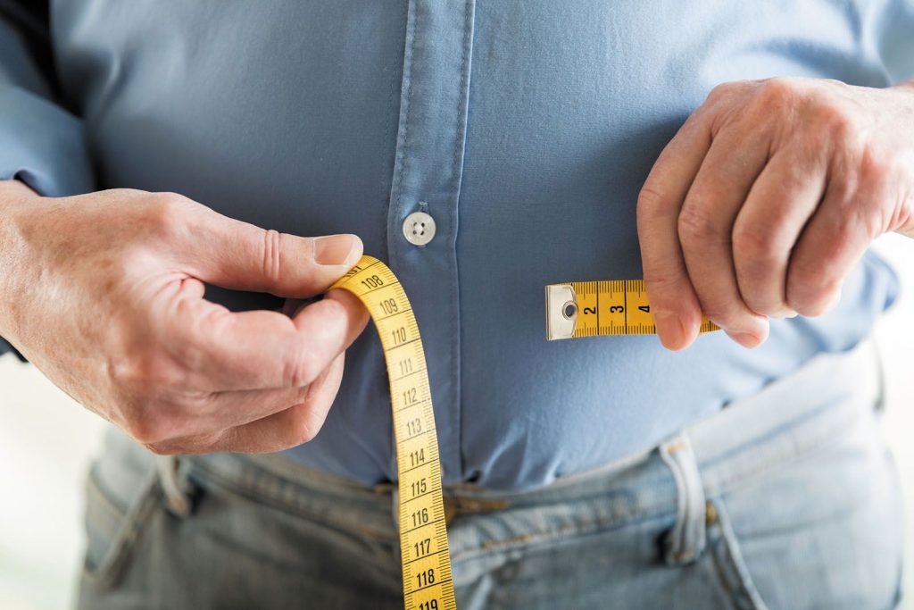 Mogući razlozi za naogomilane kilograme i povećanje težine tj. masti obično je najčešće neaktivnost tela, porodični način života, nezdrava ishrana, određeni lekovi, pa čak i genetski razlozi. Gubitak kilograma vrlo je čest izazov sa kojim se ljudi suočavaju. Neki se odluče da smršaju, drugi odlučuju ostati isti uglavnom zato što su demotivisani. Mnogi ljudi nisu svesni faktora rizika koji prate gojaznost.
